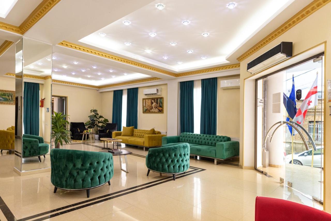 Hotel Grand Palace Тбілісі Екстер'єр фото